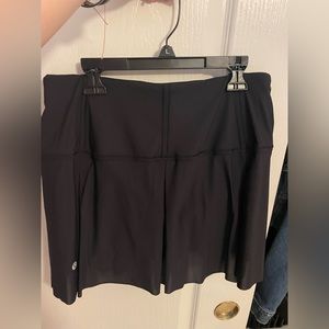 lululemon lost in peace black skirt